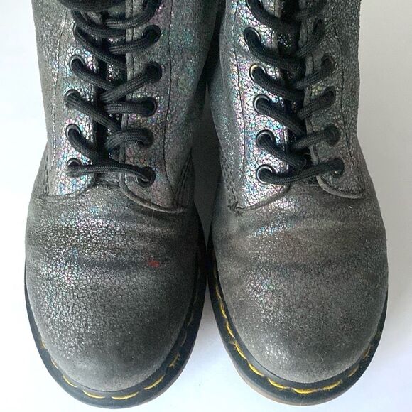 Dr. Martens 1460 Pascal Iridescent Crackle Combat Grunge Boots Gunmetal Sz 7 - Picture 2 of 11